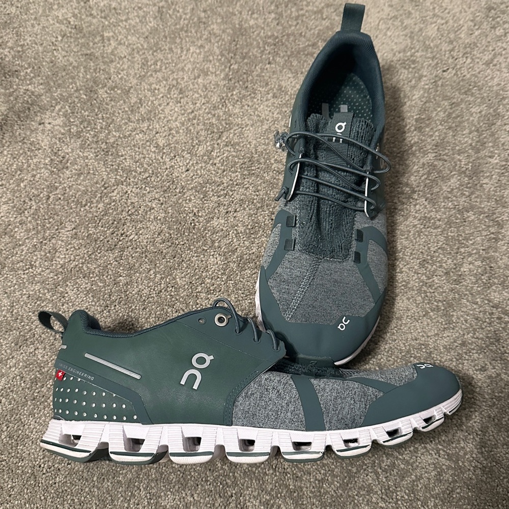 On Cloud Green Sneakers